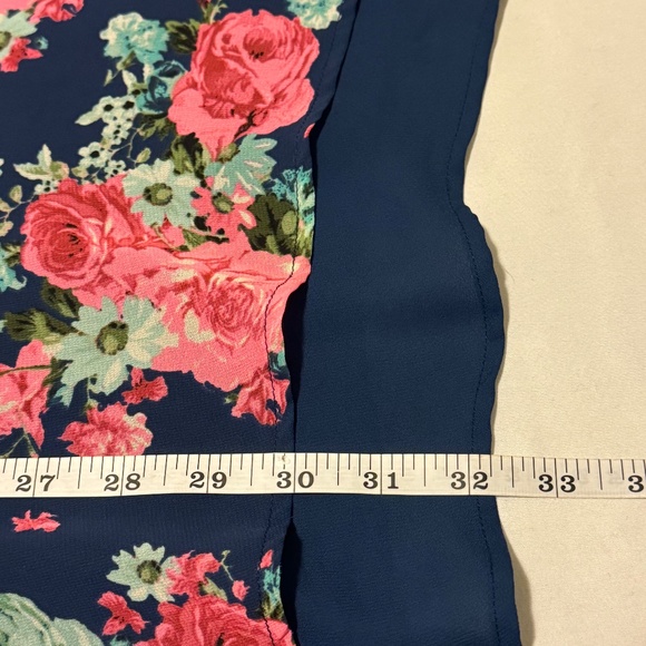 Torrid | Dark Blue Floral Polyester Cami Top | Size 6 - Picture 8 of 9